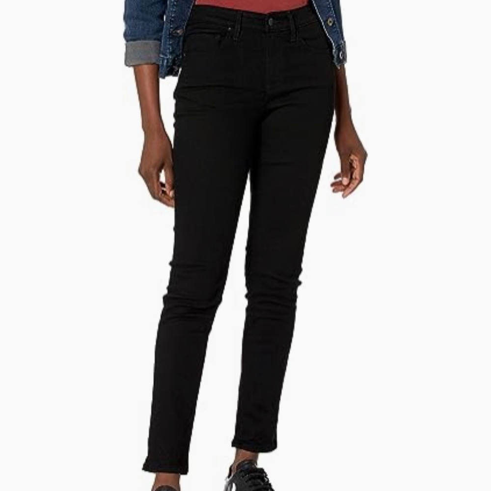 Levi's Women's Classic Mid Rise Skinny Jeans, Sz. W28 L28 / 6 SHORT